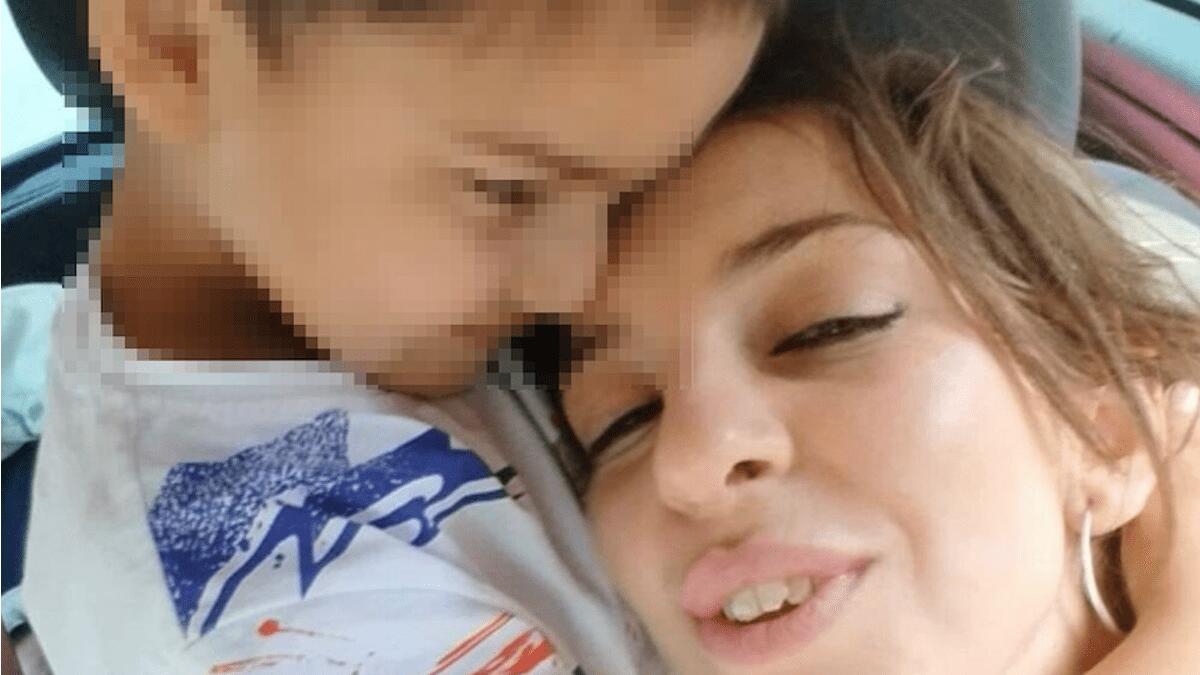 Bimbo in fin di vita dopo ricovero San Marco, la madre: «Qualcuno senta la mia voce. Voglio giustizia» - 