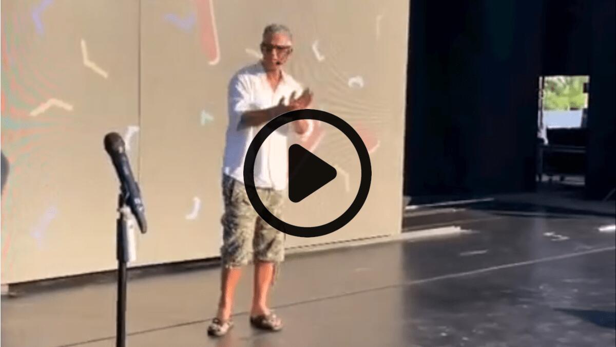 Fiorello sul palco ricorda e omaggia Brigantony con una personale dedica (VIDEO) - 