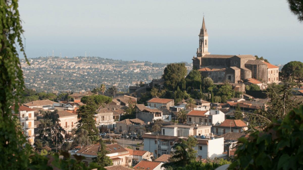A Trecastagni il “Il Salotto dell’Etna”: antiquariato, arte e wine experience (I DETTAGLI) - 