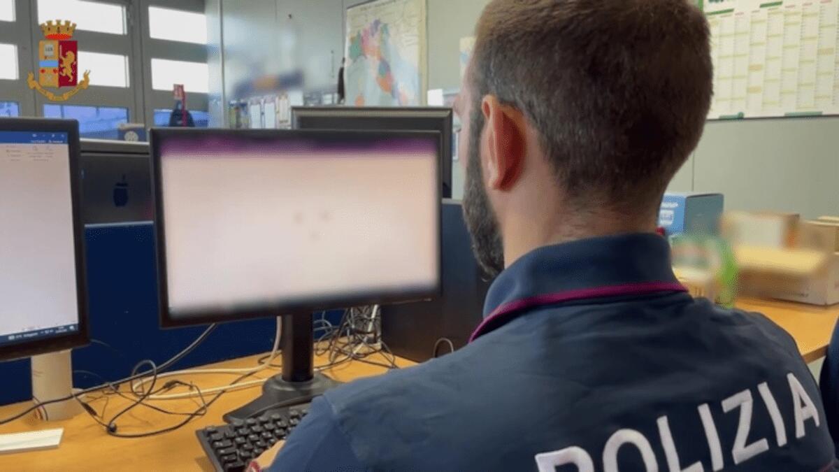 Sextortion: Polizia Postale segnala vertiginoso aumento di estorsioni “sessuali” (I DETTAGLI) - 