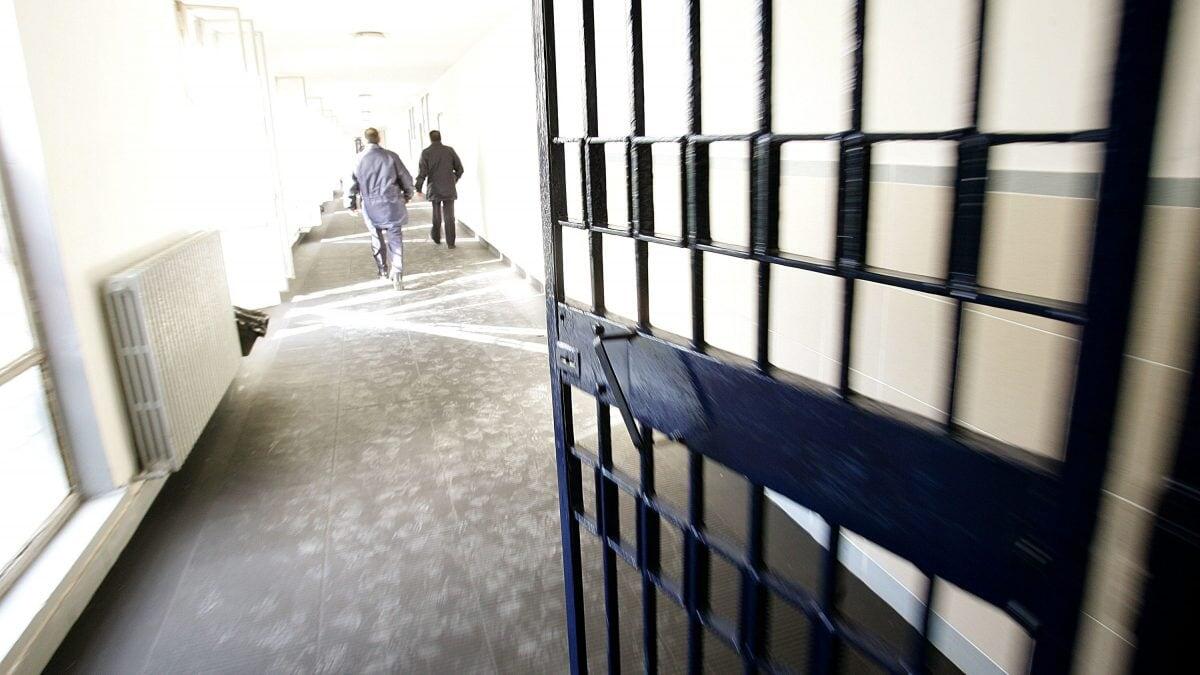 Detenzione abusiva armi e spaccio: messo in Comunità continua a non rispettare autorità e divieti - 