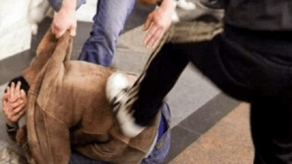 Organizzano una trappola ai danni dell’ex compagno: uomo pestato a sangue - 