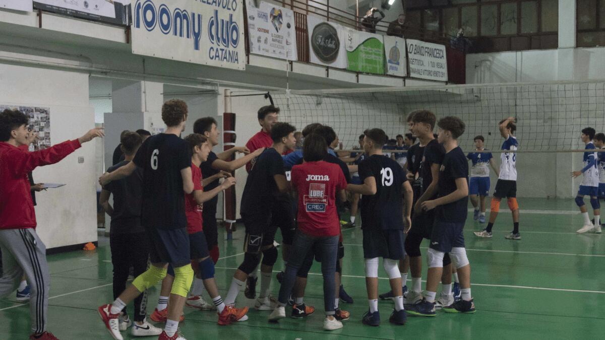 33esimo Trofeo Roomy a Piazza Spedini e al Pala Abramo di Catania: volley e divertimento - 