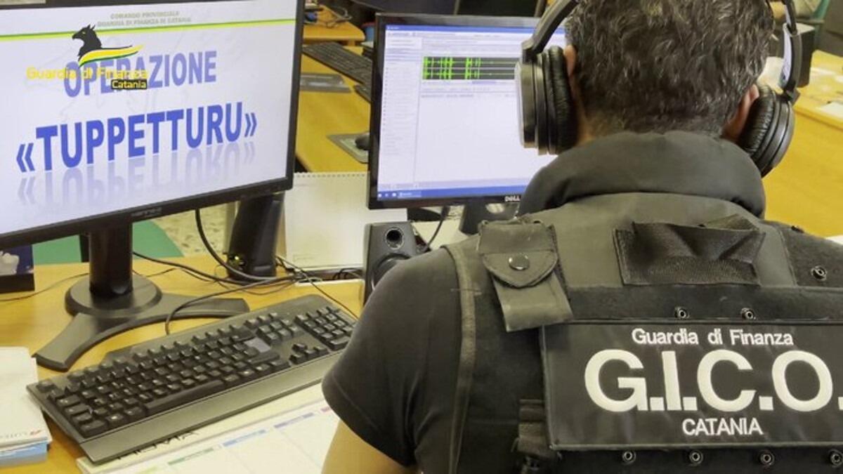 Operazione "Tuppetturu", ordinanza per 24 persone accusate di estorsioni, droga e trasferimento valori - 