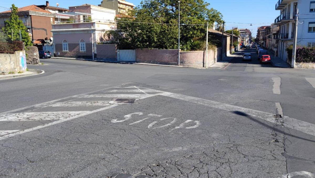 Piazza Ignazio Roberto "Va messa subito in sicurezza": il grido d'allarme di Buceti - 