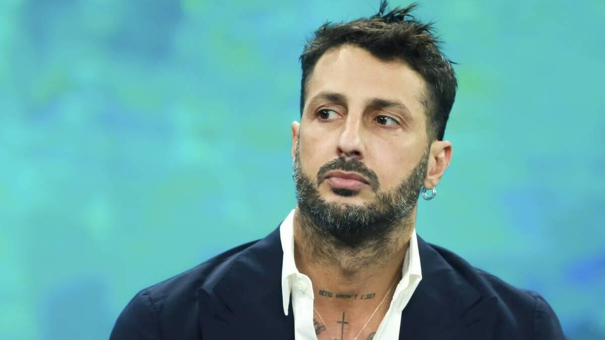 Fabrizio Corona fa causa a Meta per il danno subito: potrebbe succedere a molti - 