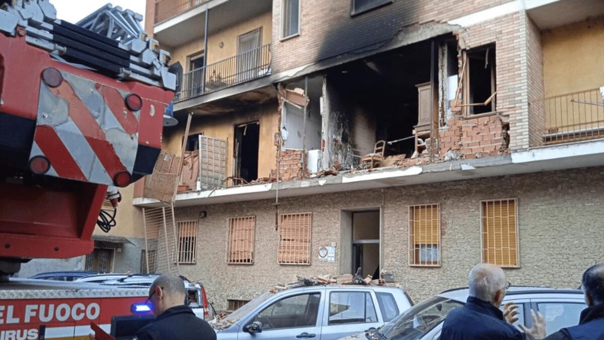 Esplode bombola gas e distrugge intero appartamento: ustioni di 3° grado per due extracomunitari - 