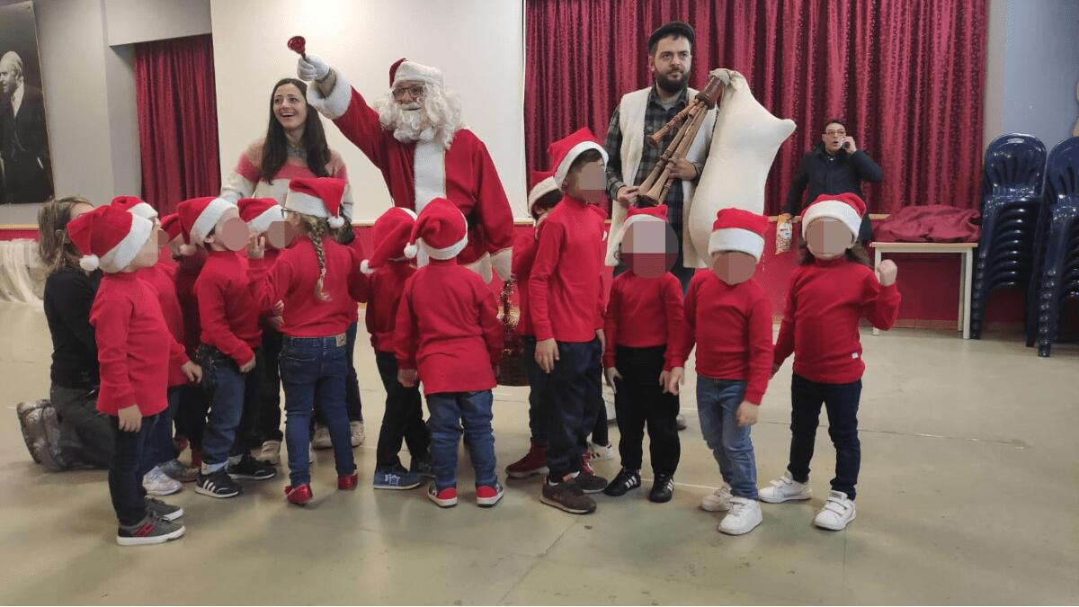 Babbo Natale e gli Zampognari in visita nel III municipio di Catania - 