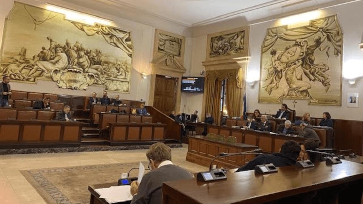 Consiglio Comunale delibera sgravi Tari per le famiglie bisognose (I DETTAGLI) - 