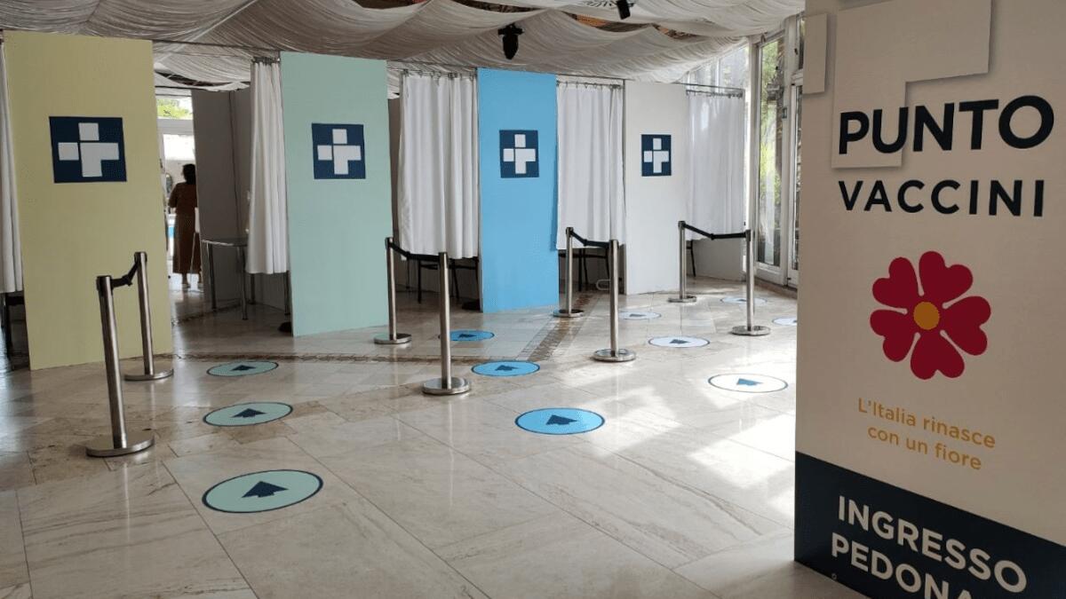 La Regione Siciliana spende circa 3 milioni di euro al mese per gli hub vaccinali (I DETTAGLI) - 