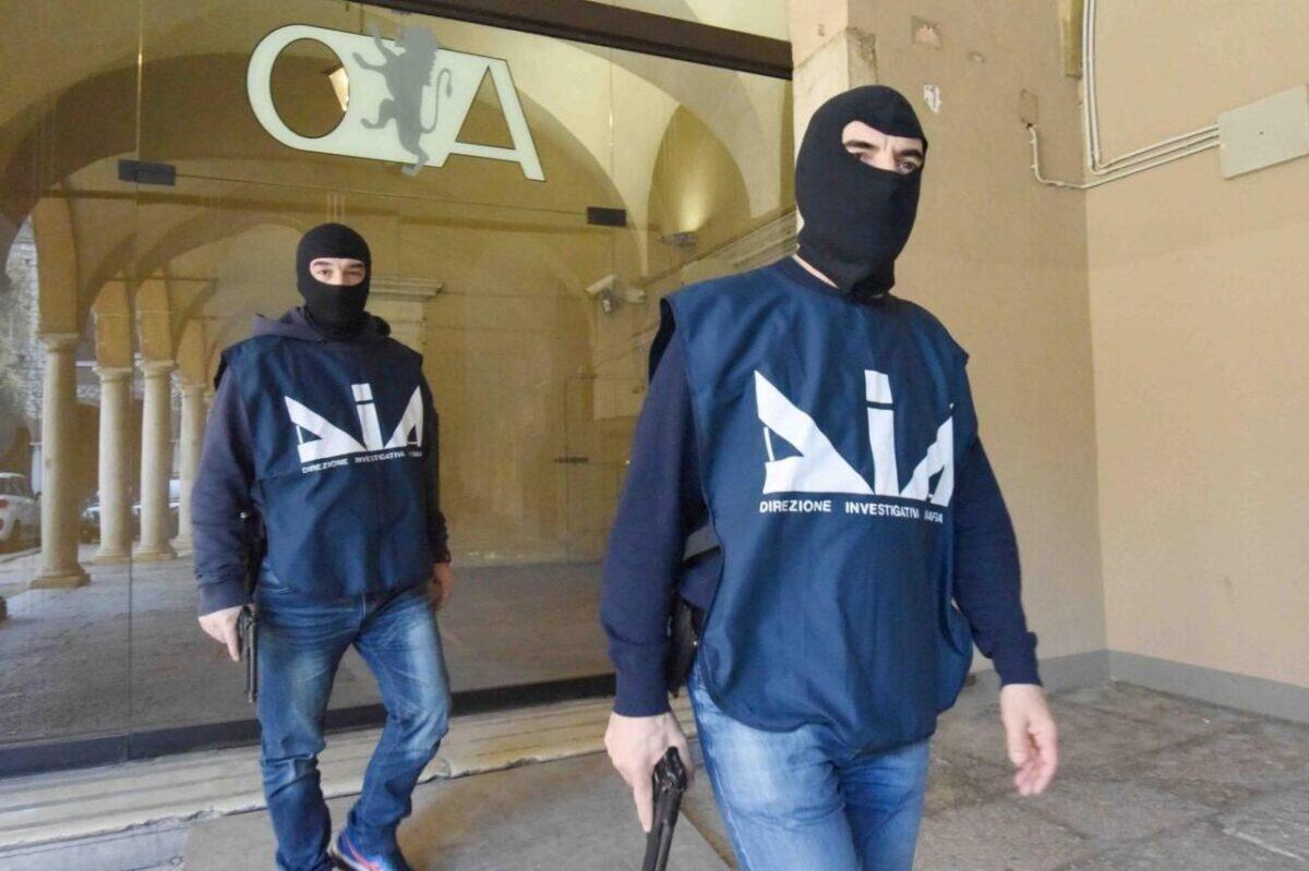 Sequestro beni per oltre 1,5 milioni di euro a estorsore legato al clan mafioso Santapaola - 