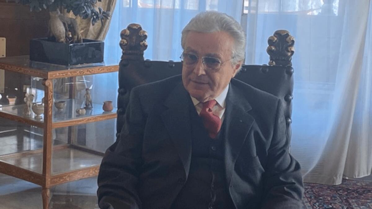 Nuovo commissario straordinario Piero Mattei ufficialmente in città: insediamento a Palazzo degli Elefanti - 