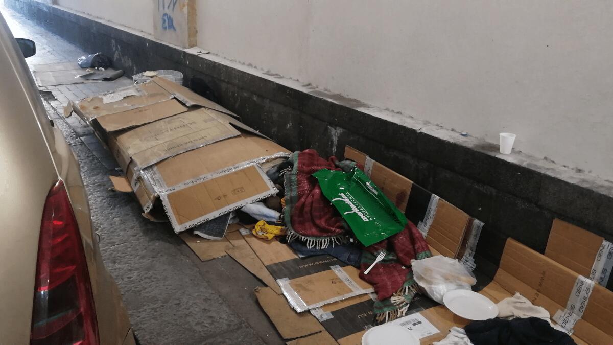 Comitato “CataniaNostra” si rivolge alla Politica per l’emergenza freddo: «Aiutare chi vive in strada» - 