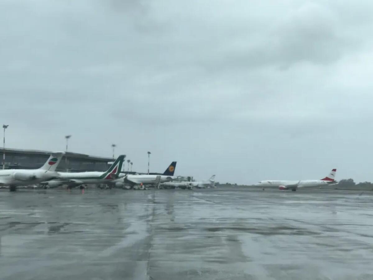 Catania bloccata dal maltempo: voli cancellati e dirottati all'aeroporto Bellini - 