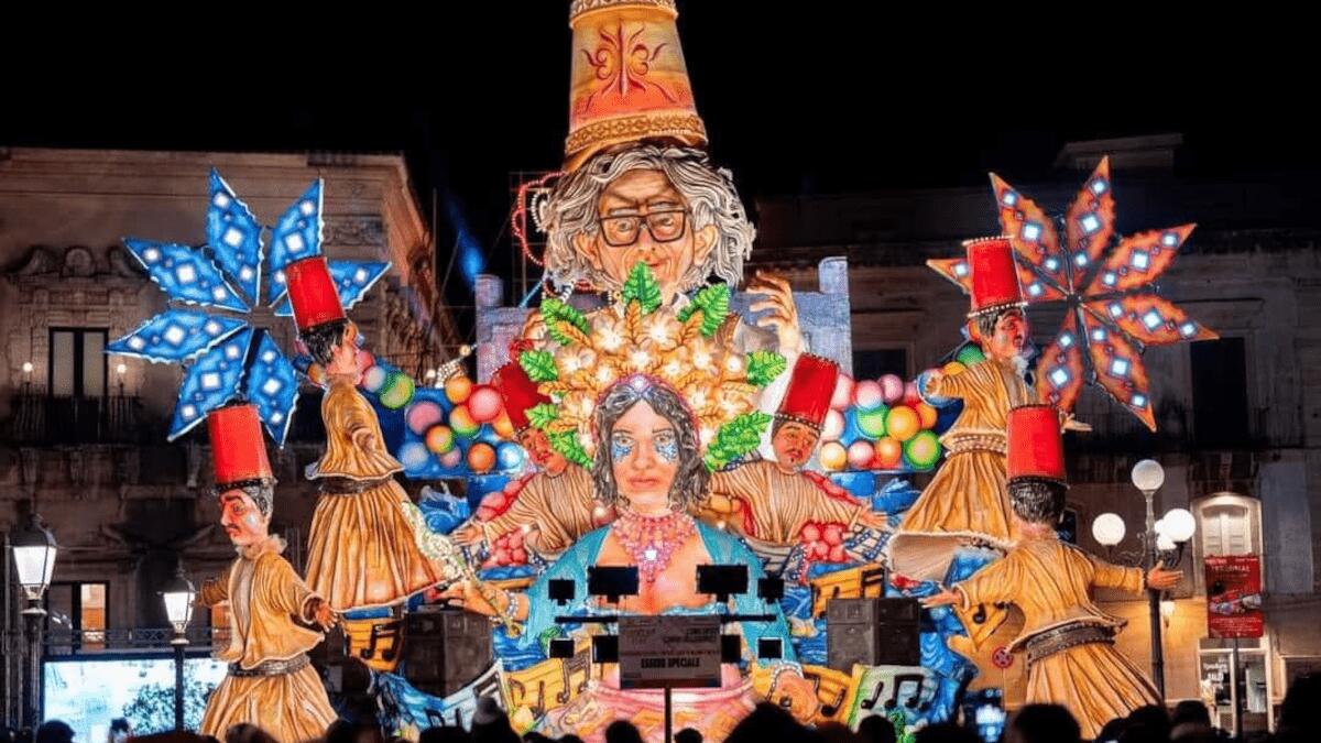 Tutti i magnifici carri allegorici in concorso al Carnevale di Acireale 2023 - 