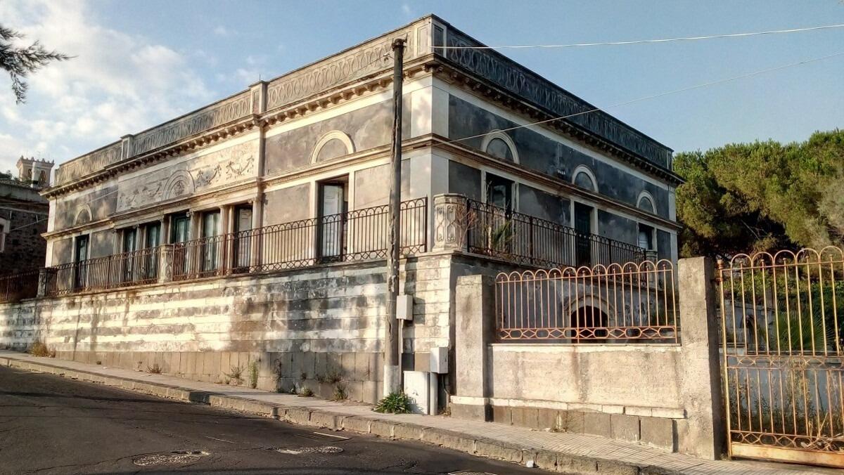 La Villa del Mistero, Tutti i Dettagli sulla Vera Storia di Villa Daniele a Mascalucia - 