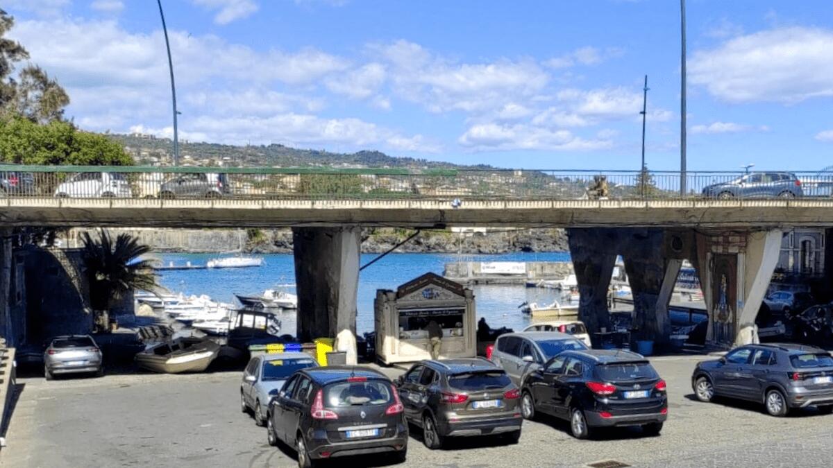 Abbattimento ponte Ognina: commercianti preoccupati per i guadagni delle loro attività in zona - 