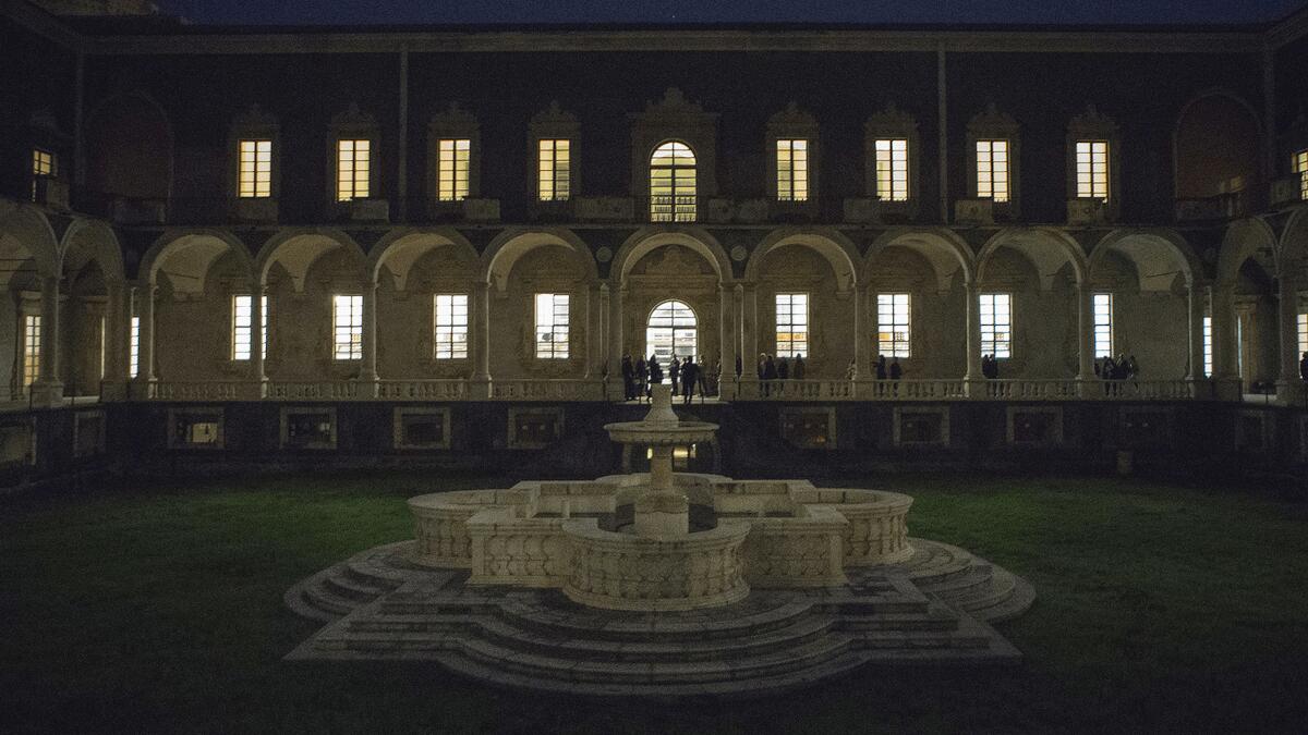 Luci e ombre al Monastero dei Benedettini: tornano le visite serali tra le meraviglie di piazza Dante - 