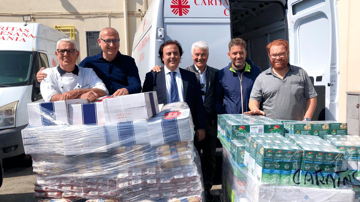 Fipe Confcommercio Catania dona 1.500 euro di generi alimentari all'Help Center della Caritas - 