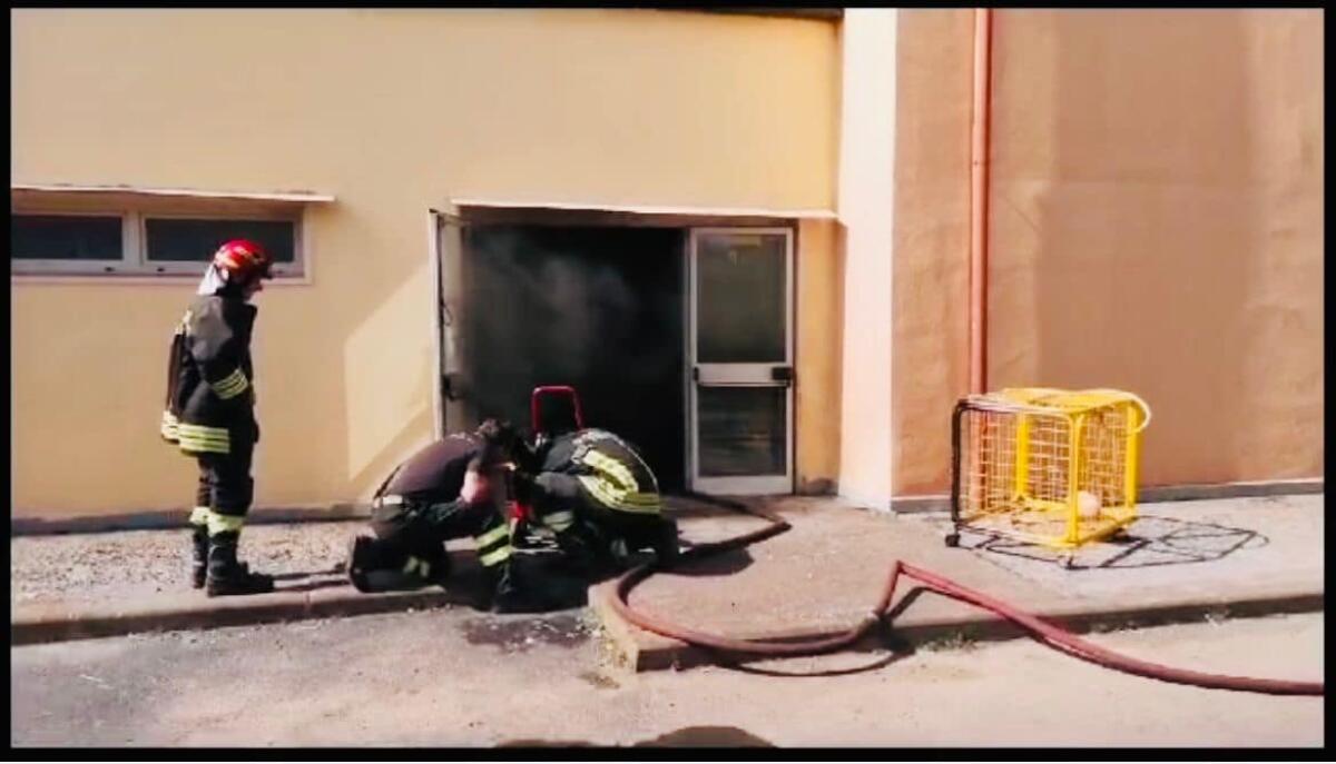 Principio di incendio nella palestra di Tremestieri Etneo: le immagini che hanno fatto il giro del web! - 