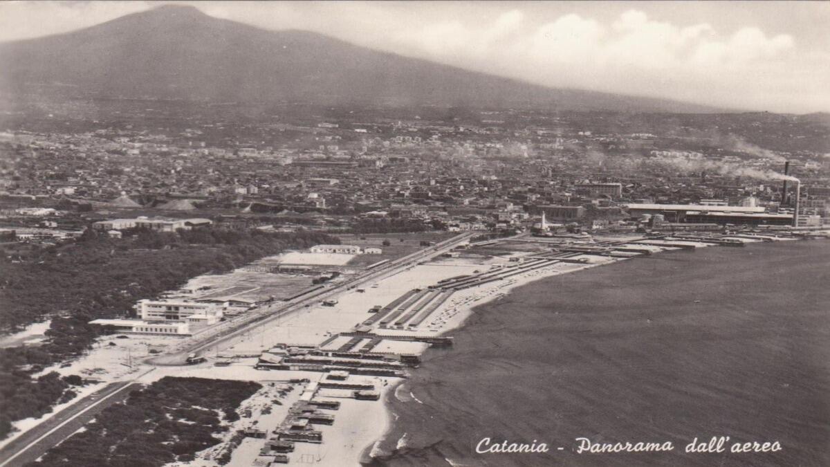 8 foto per rivivere nel tempo la Plaia di Catania - 