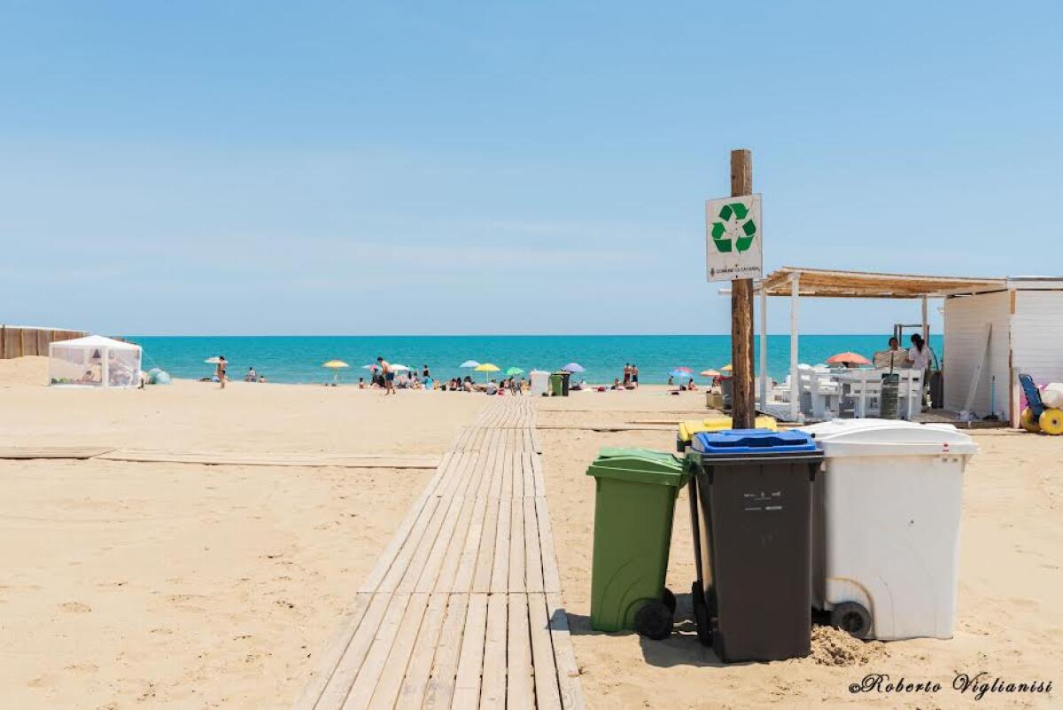 Catania: tutte le spiagge libere aperte e attrezzate, l’estate è ufficialmente iniziata! - 