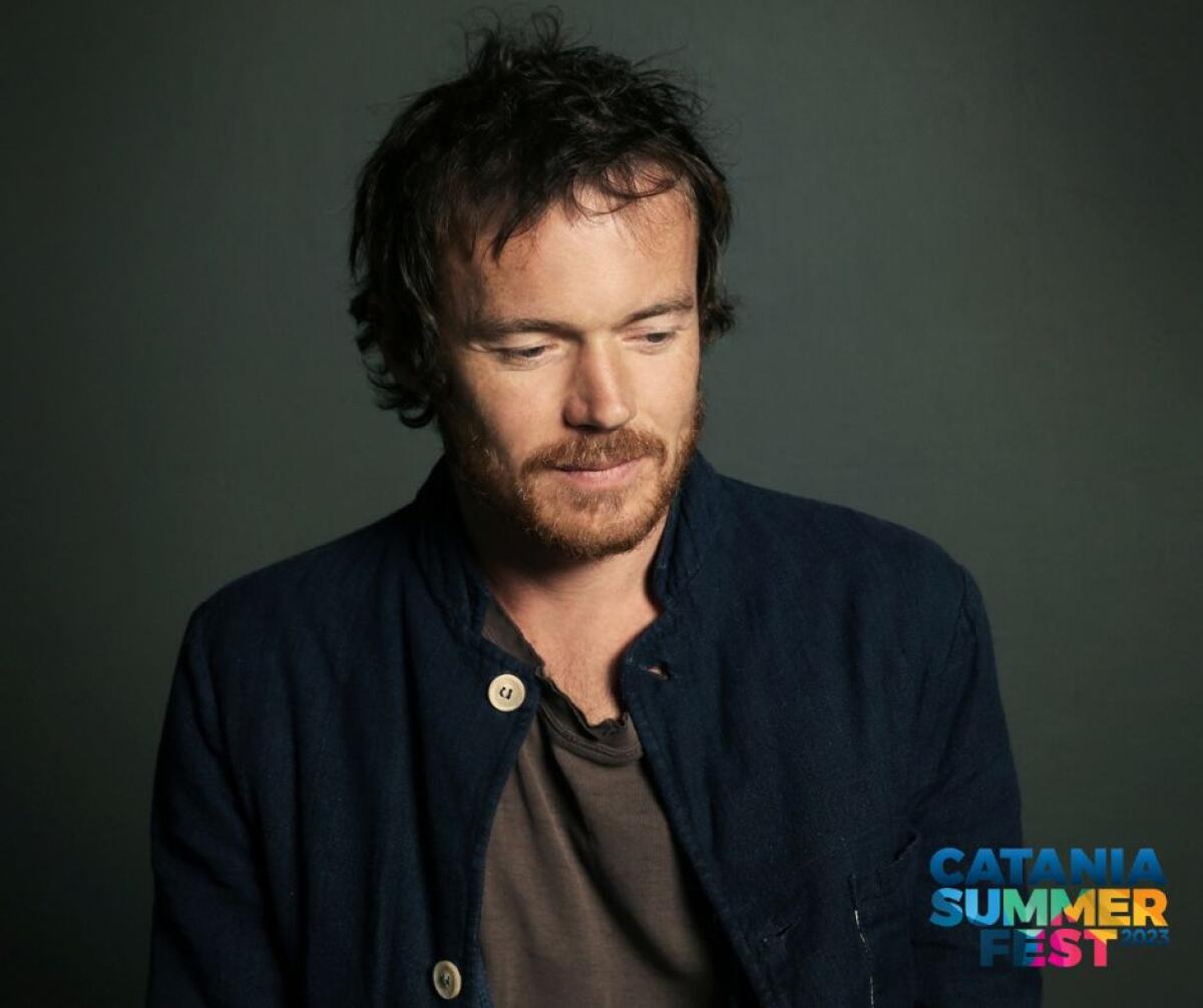Damien Rice inaugura il Catania Summer Fest con un concerto indimenticabile alla Villa Bellini - 