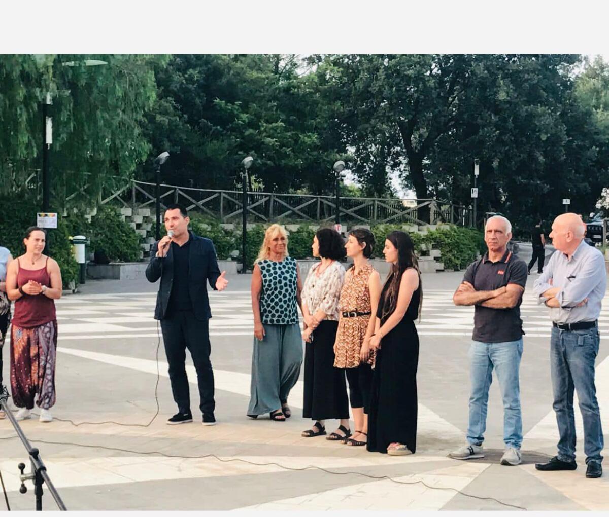 Emozioni e talenti in scena: l’Anfiteatro Salvo D’Acquisto ospita la manifestazione conclusiva del progetto Famiglie e Scuola - 