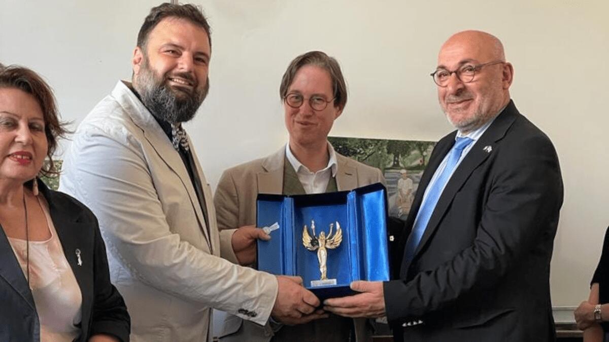 Premio alla carriera e alle arti al pianista catanese Gianfranco Pappalardo Fiumara alla Sorbona - 