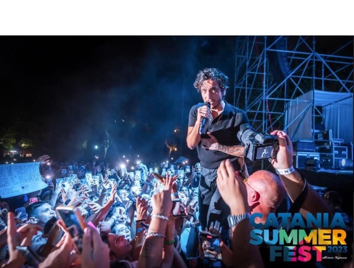 Tananai a Catania: il concerto che ha incantato migliaia di fan - 