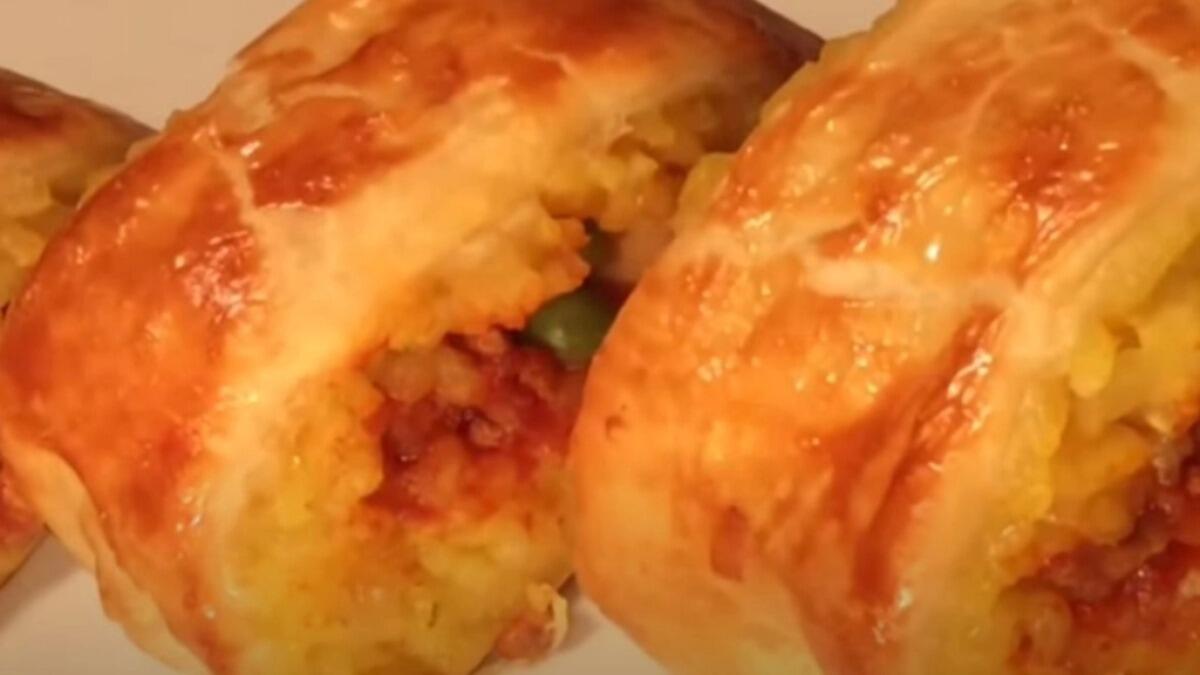 Il patè di riso al ragù: la ricetta segreta dei catanesi per uno street food perfetto - 