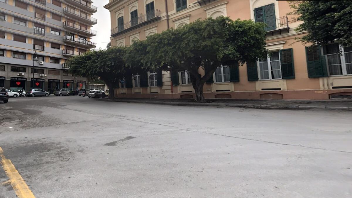 Incidente evitato al centro di Palermo, ecco cosa è successo in piazza Croci - 
