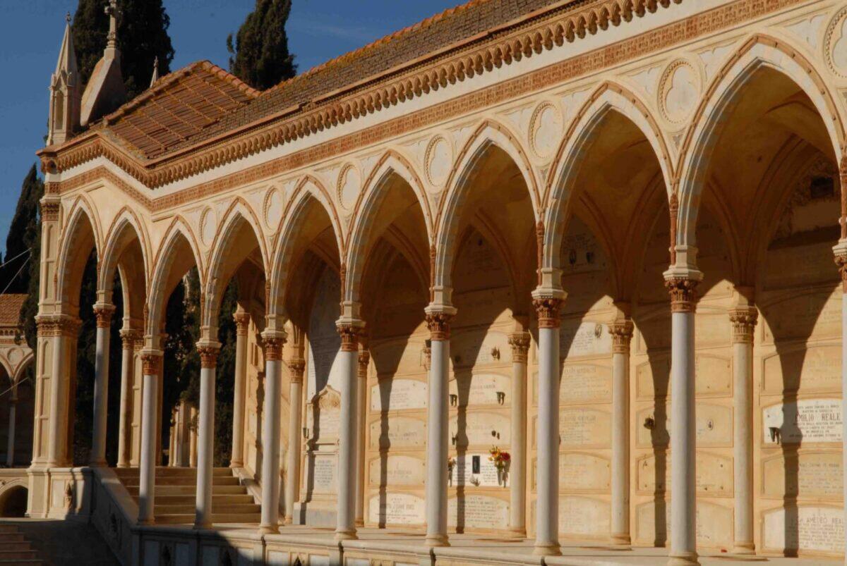 Nuova regolamentazione accesso al cimitero di Caltagirone per persone con disabilità motoria: tutte le informazioni e i contatti utili - 