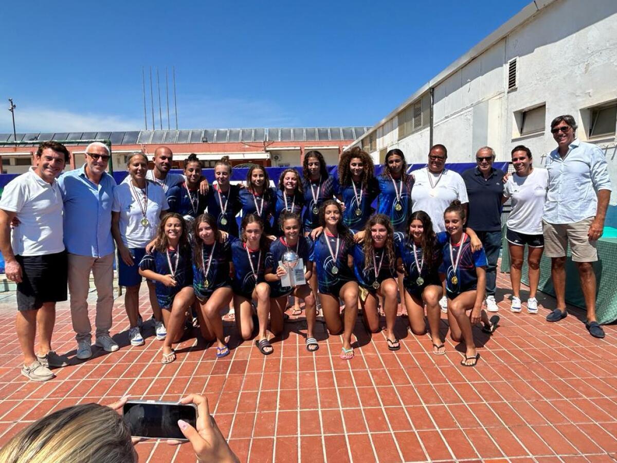 Ekipe Orizzonte di Catania trionfa con quattro scudetti e una Coppa Italia: il dominio assoluto della pallanuoto femminile italiana - 
