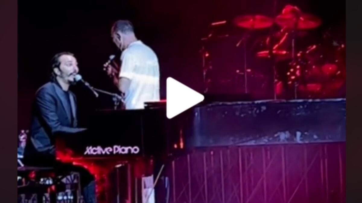 Tony Colombo si esibisce al concerto di Gigi D'Alessio, ma qualcosa è andato storto. Scoprilo, guarda il video - 