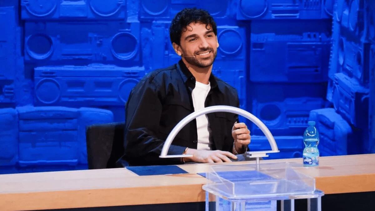 Raimondo Todaro spiazza tutti anche la Toffanin: ha avuto due tumori durante Amici (VIDEO) - 