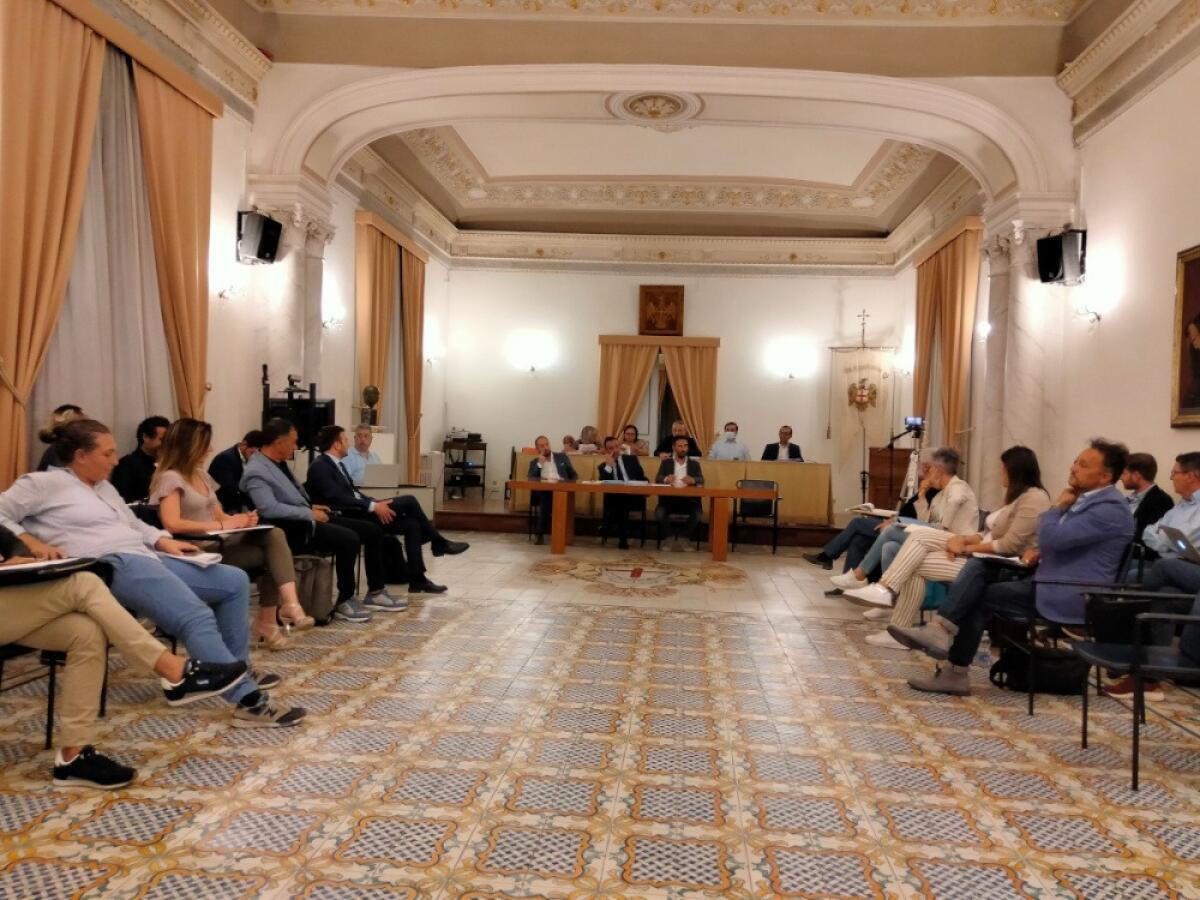 Comune di Caltagirone: Riduzione Tari per tutti grazie al risparmio di 149mila euro - 