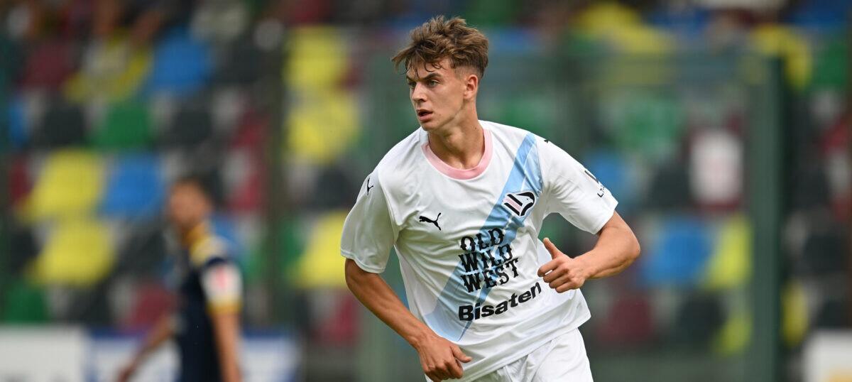 Aljosa Vasic convocato per la gara di qualificazione degli Europei U21 2023: il talento del Palermo Fc pronto a brillare contro l’Azerbaigian! - 