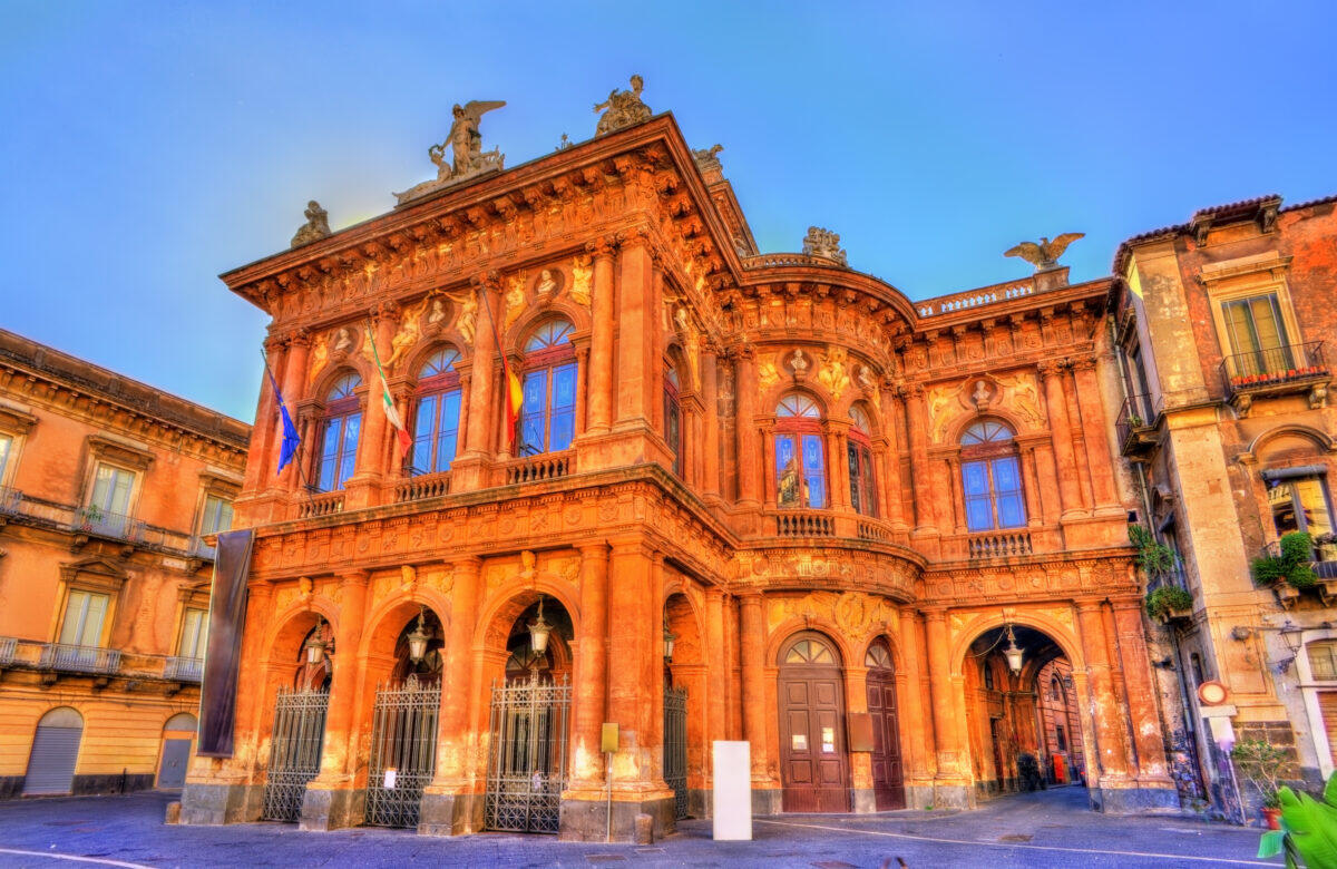 Dietro le quinte del Teatro Massimo Bellini, tutto quello che devi sapere sul più noto palcoscenico catanese - 