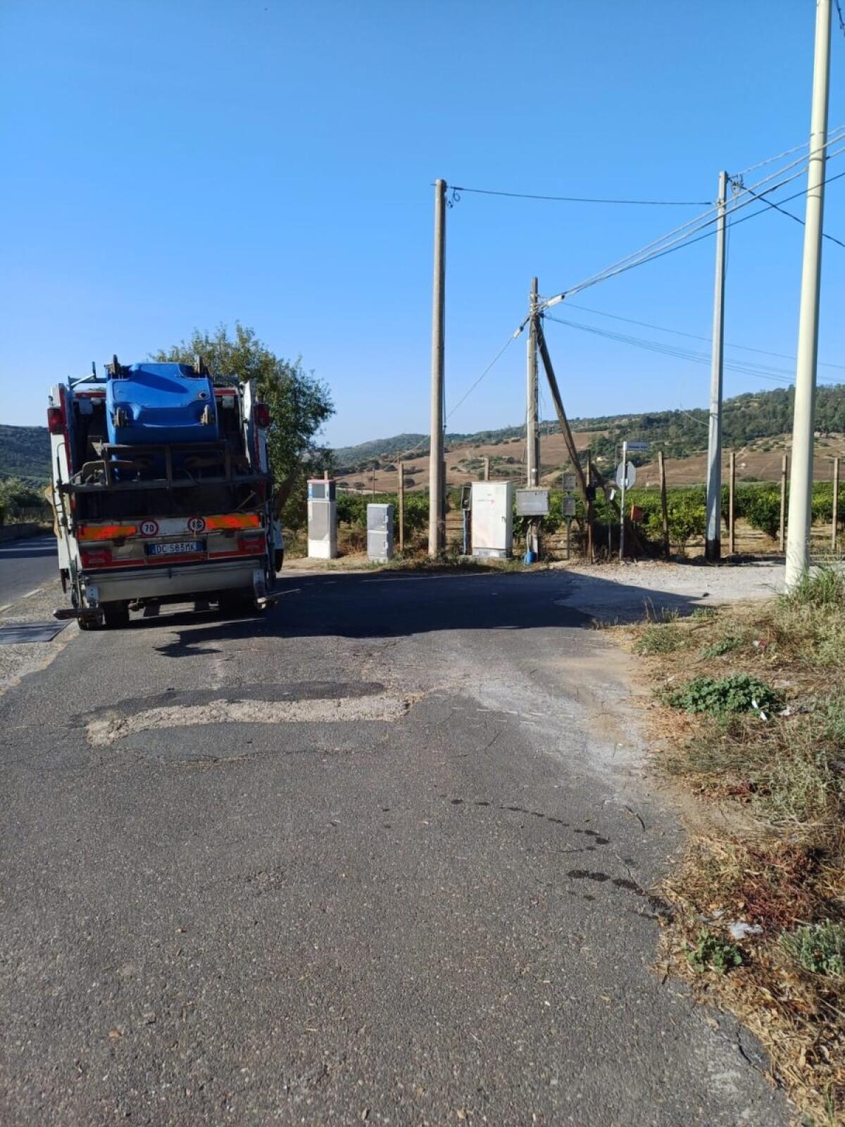 Bonifica di via Sciuti e del pattinodromo: l’Amministrazione comunale di Caltagirone ripristina la bellezza delle aree verdi - 