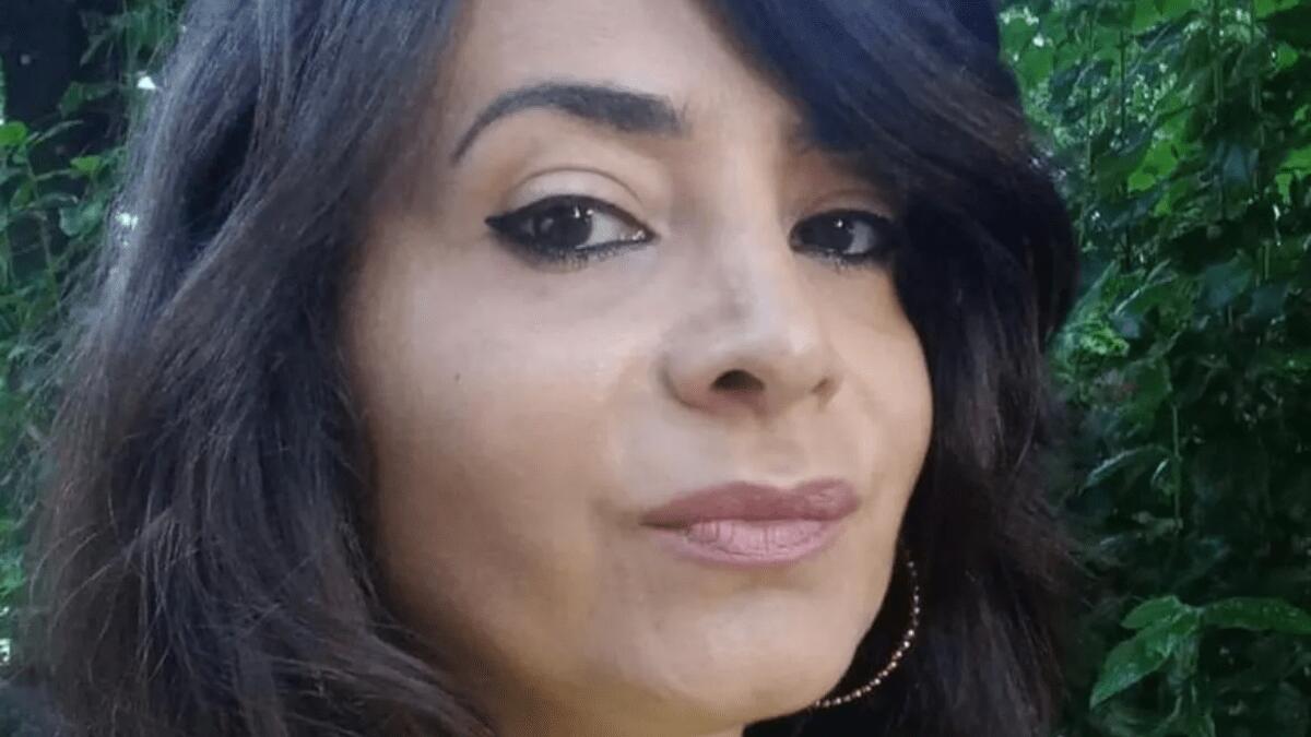 Incidente stradale mortale non lascia scampo a una donna del Catanese: chi era l’insegnante 41enne - 
