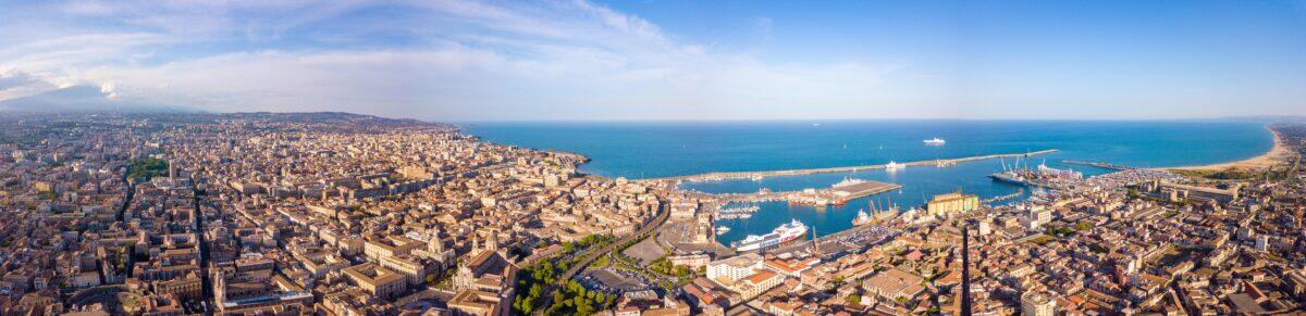 Sorvola Catania con queste 10 foto dall'alto, sfoglia ora la straordinaria galleria fotografica - 