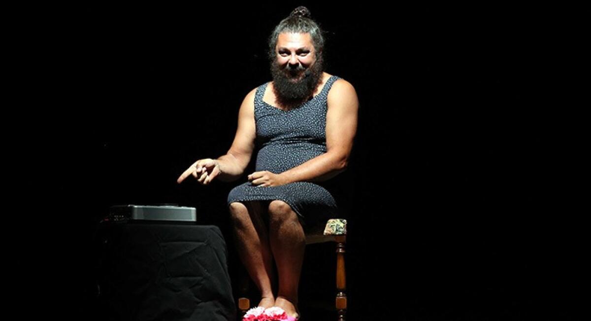 Letizia Forever: uno spettacolo esilarante e poetico al Teatro Biondo di Palermo - 