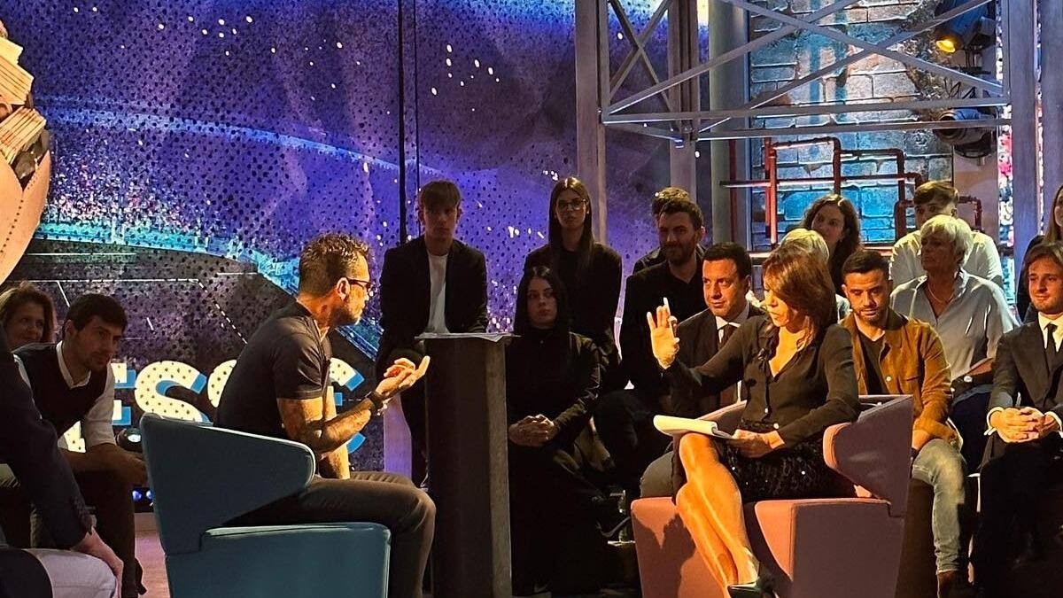 Fabrizio Corona confessa: "Non me lo aspettavo!". Ecco il motivo che ha sconvolto il re dei paparazzi - 