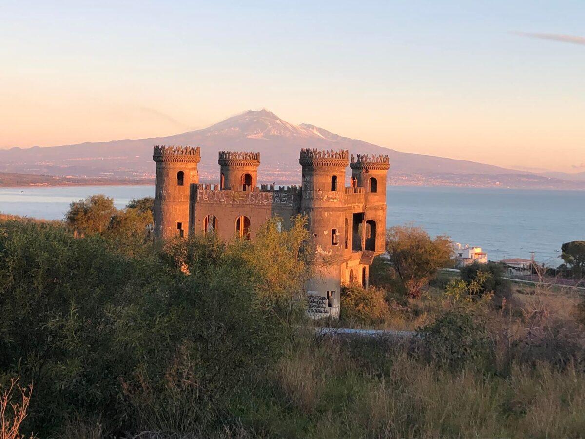 Il castello di Pippo Baudo, tutta la verità sul castello di Agnone - 