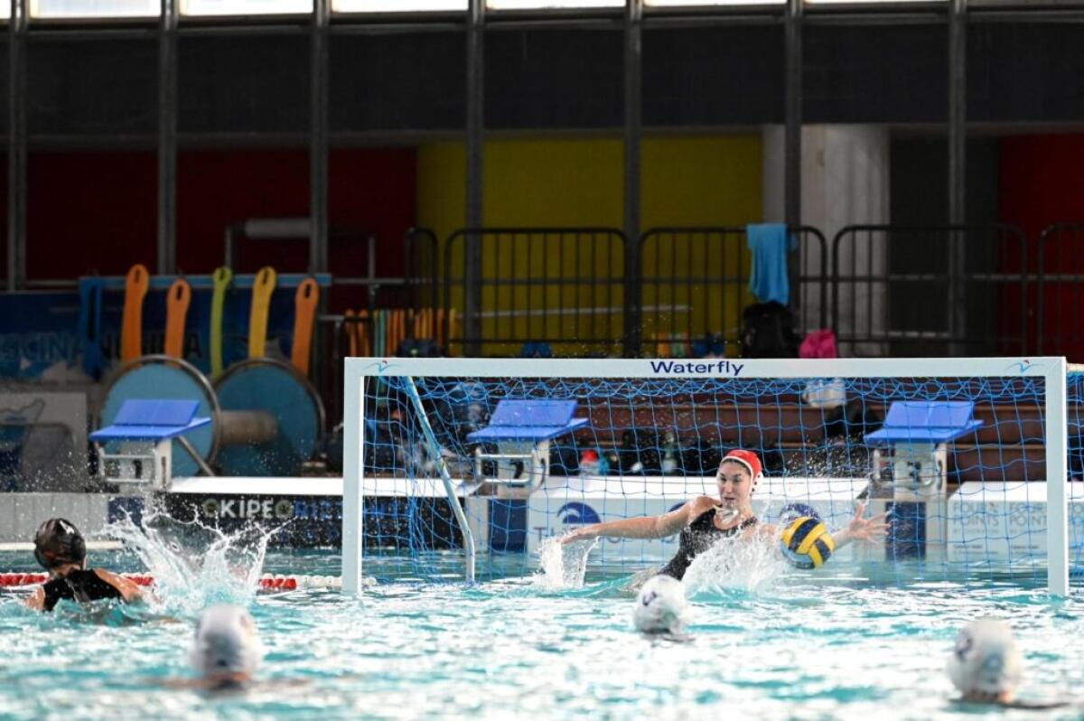 Ekipe Orizzonte trionfa nella Champions League di pallanuoto femminile: vittoria epica contro la Sis Roma! - 