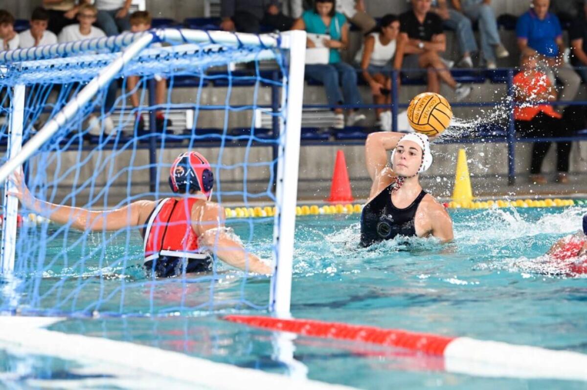 Ekipe Orizzonte di Catania pronta a sfidare la Netafim Bogliasco 1951 nel campionato di pallanuoto femminile - 