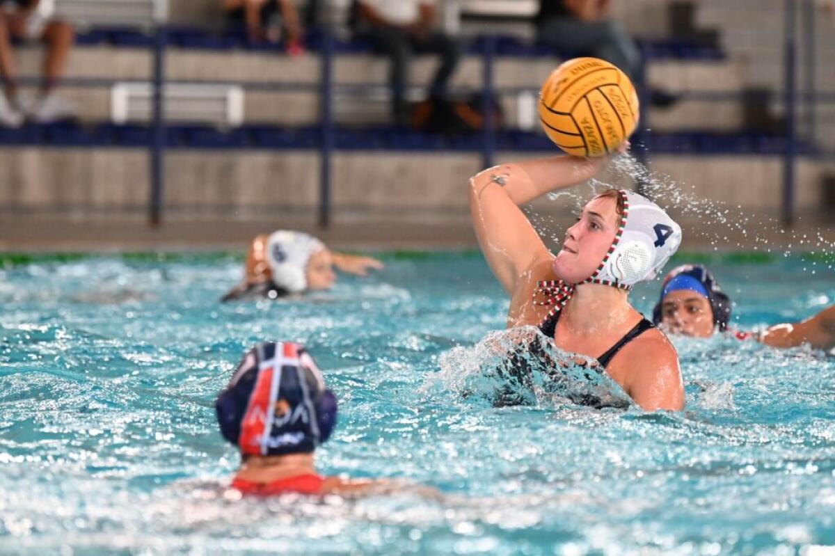 Big-match tra Ekipe Orizzonte e Sis Roma: la sfida che accende il campionato di Serie A1 di pallanuoto femminile - 