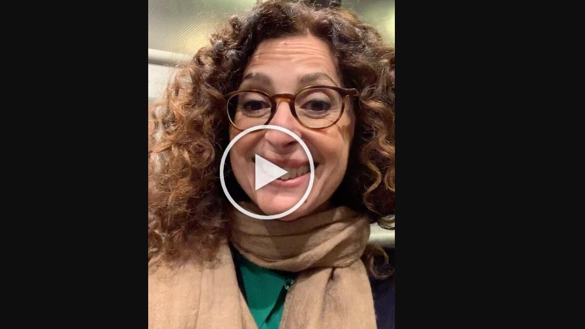 Teresa Mannino lancia un annuncio importante e lo fa con una faccia particolare. Eccola [VIDEO] - 