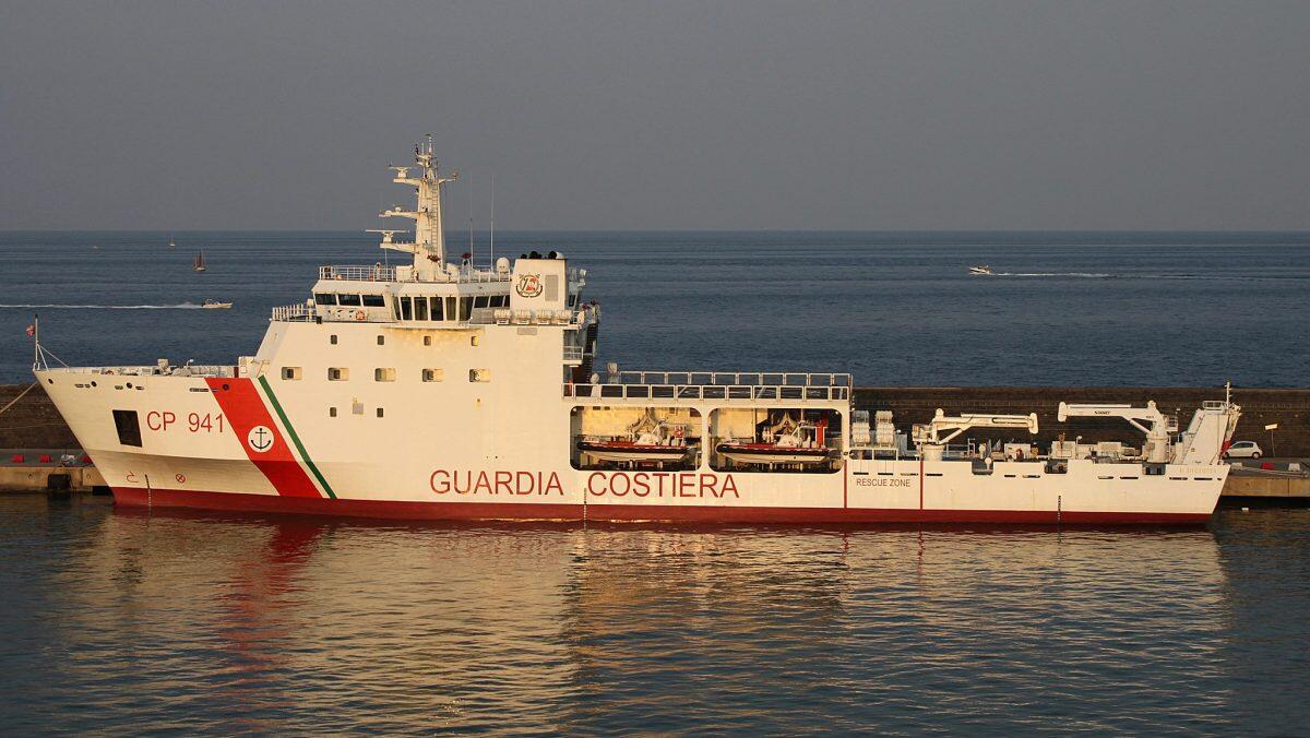 Emergenza in mare, la storia di un salvataggio miracoloso al largo delle coste catanesi - 